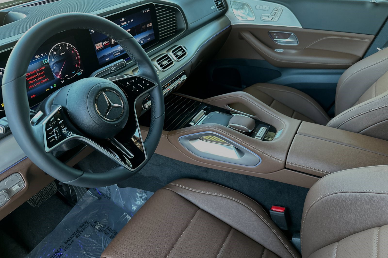 2025 Mercedes Benz GLS 450 4MATIC photo 4