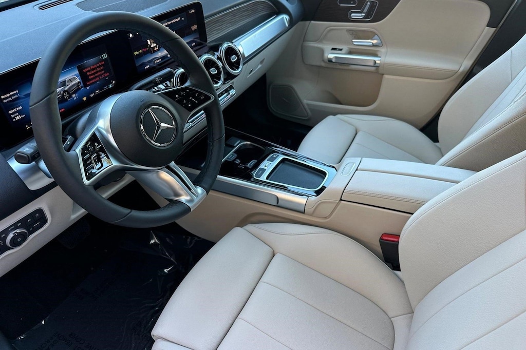 New 2026 Mercedes-Benz GLB 250 SUV