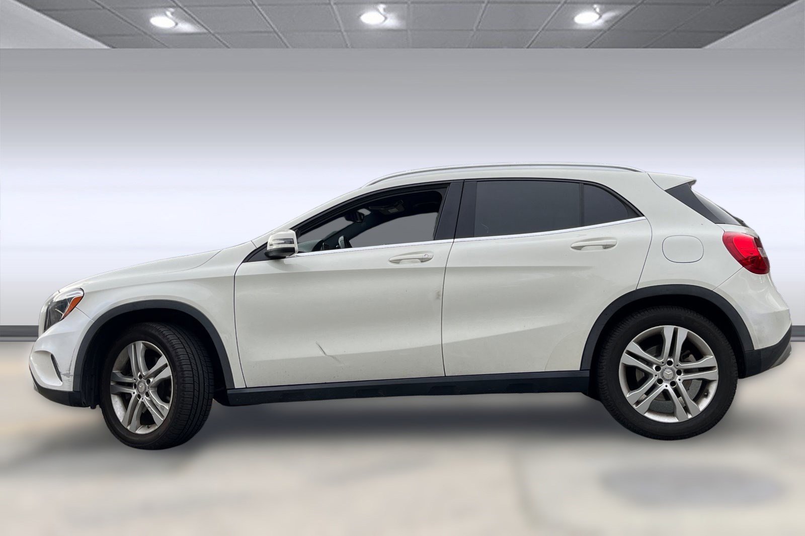 2016 Mercedes Benz GLA 250 photo 3
