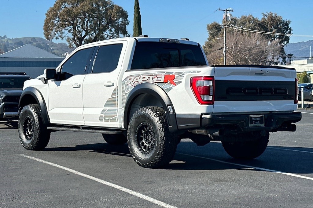 Used 2023 Ford F-150 Raptor 4WD SuperCrew 5.5' Box Truck SuperCrew Cab