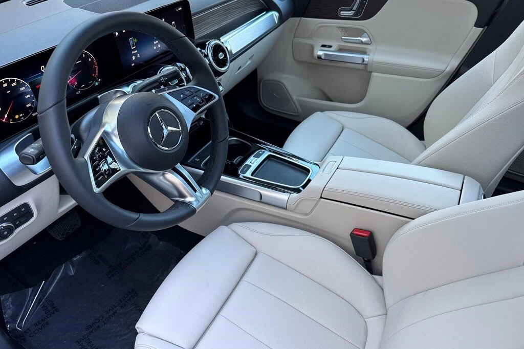 New 2026 Mercedes-Benz GLB 250 SUV