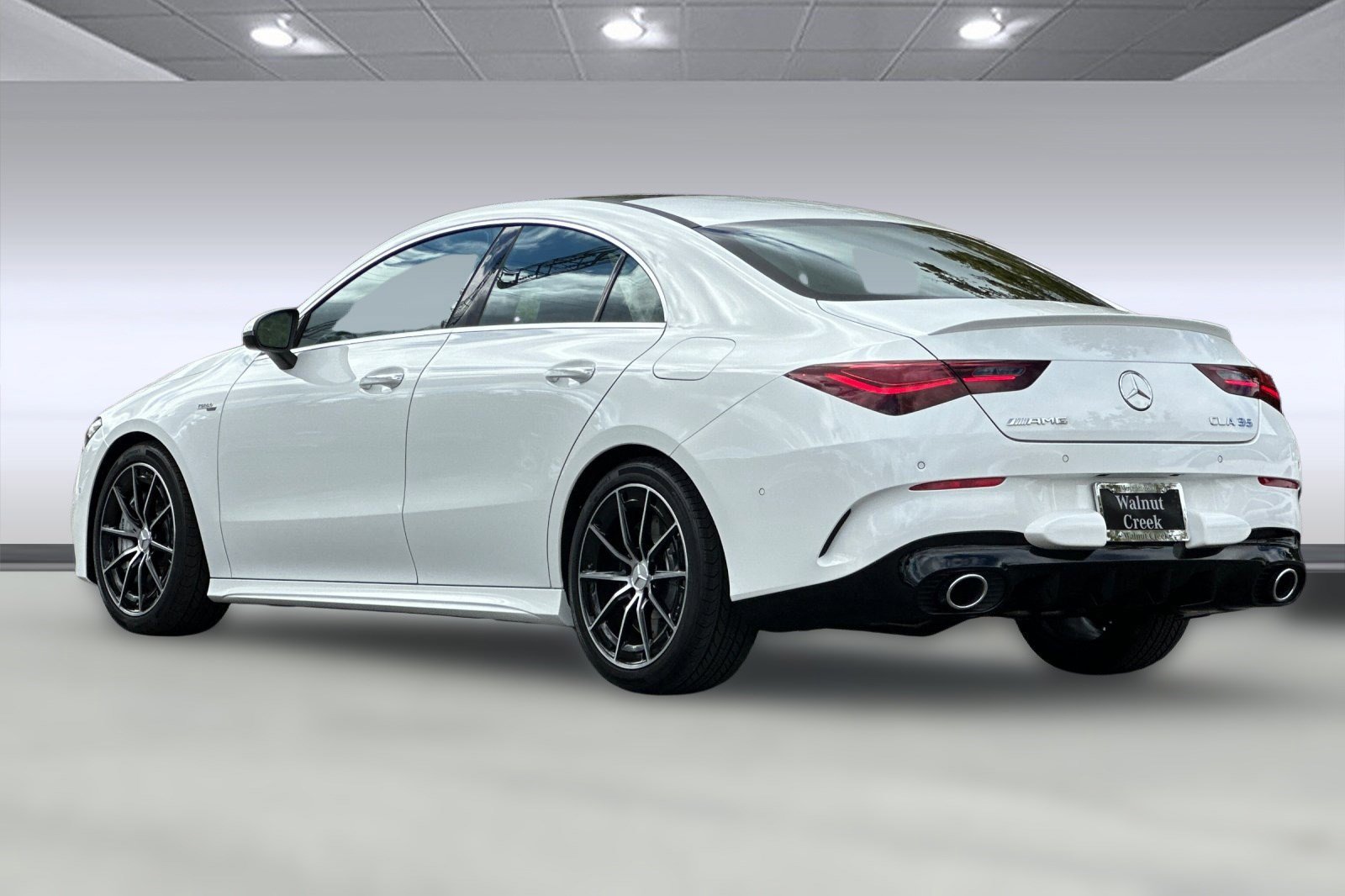 2025 Mercedes Benz CLA AMG 35 4MATIC photo 2