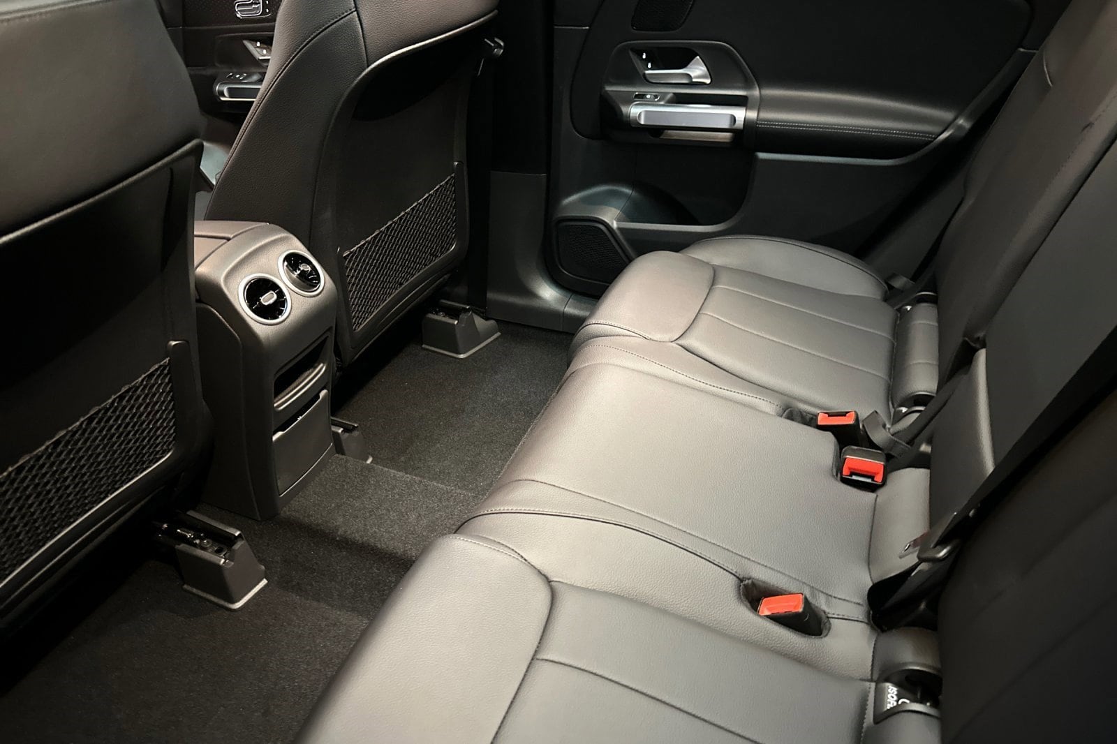 2026 Mercedes-Benz GLB GLB 250 - Photo 22