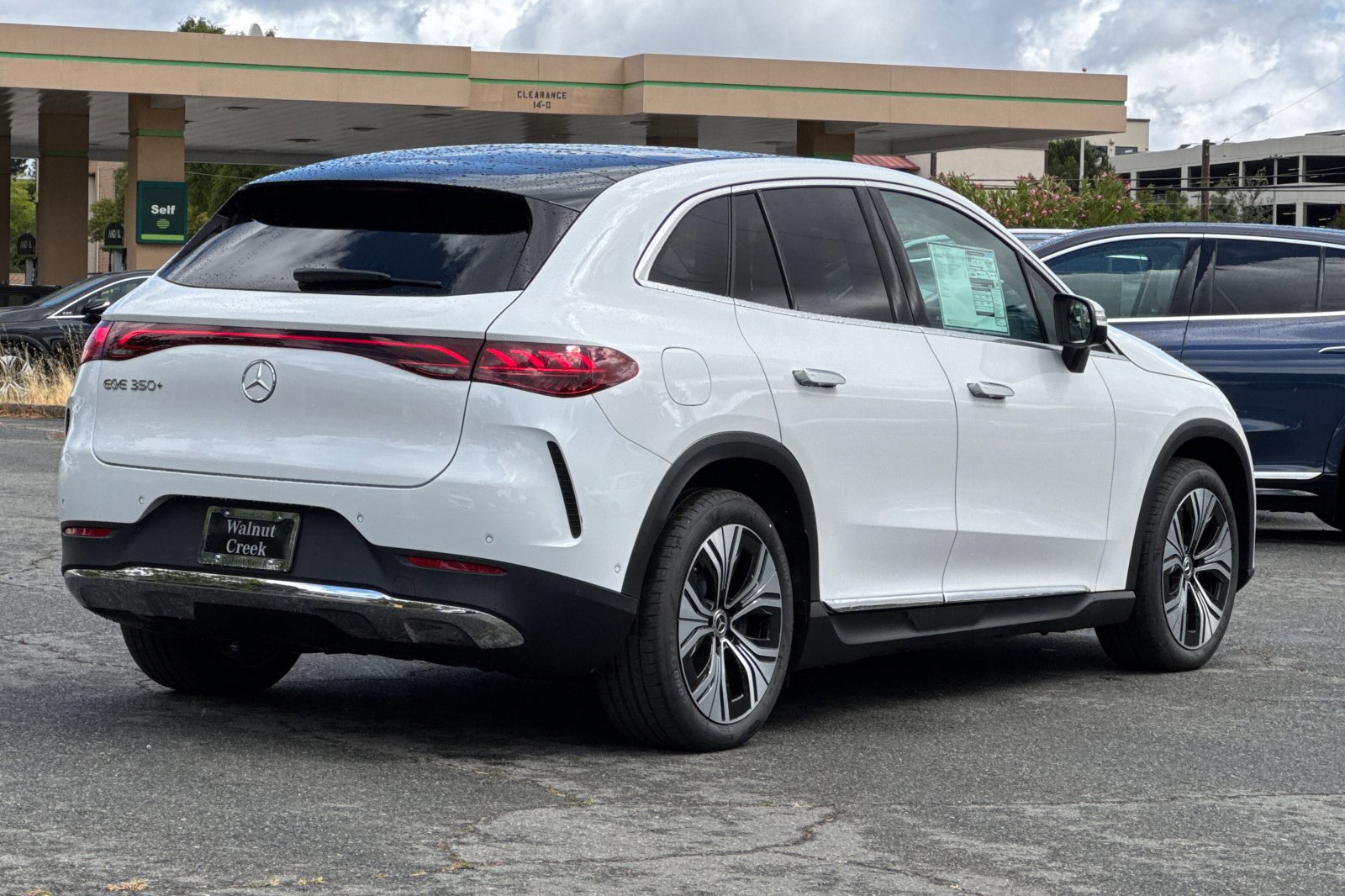 2025 Mercedes Benz EQE SUV 350 photo 4