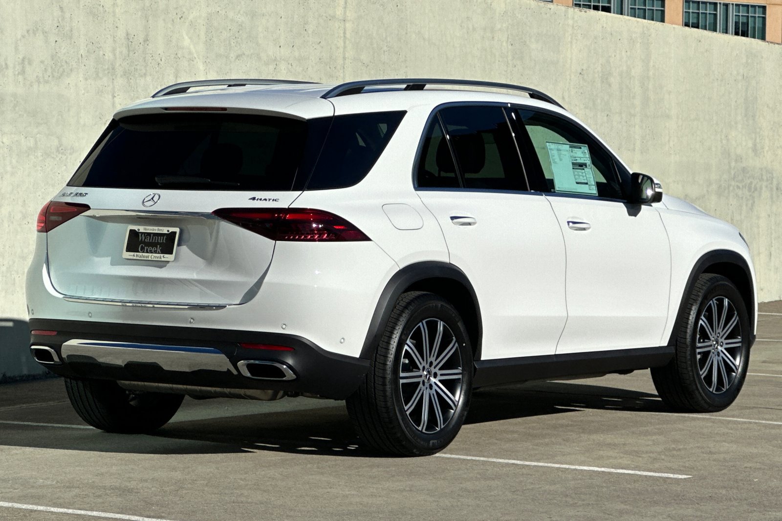 2025 Mercedes Benz GLE 350 photo 4