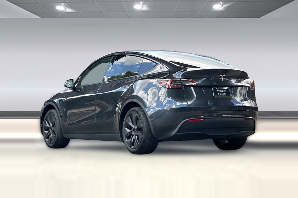 Used 2025 Tesla Model Y Long Range RWD *Ltd Avail* SUV