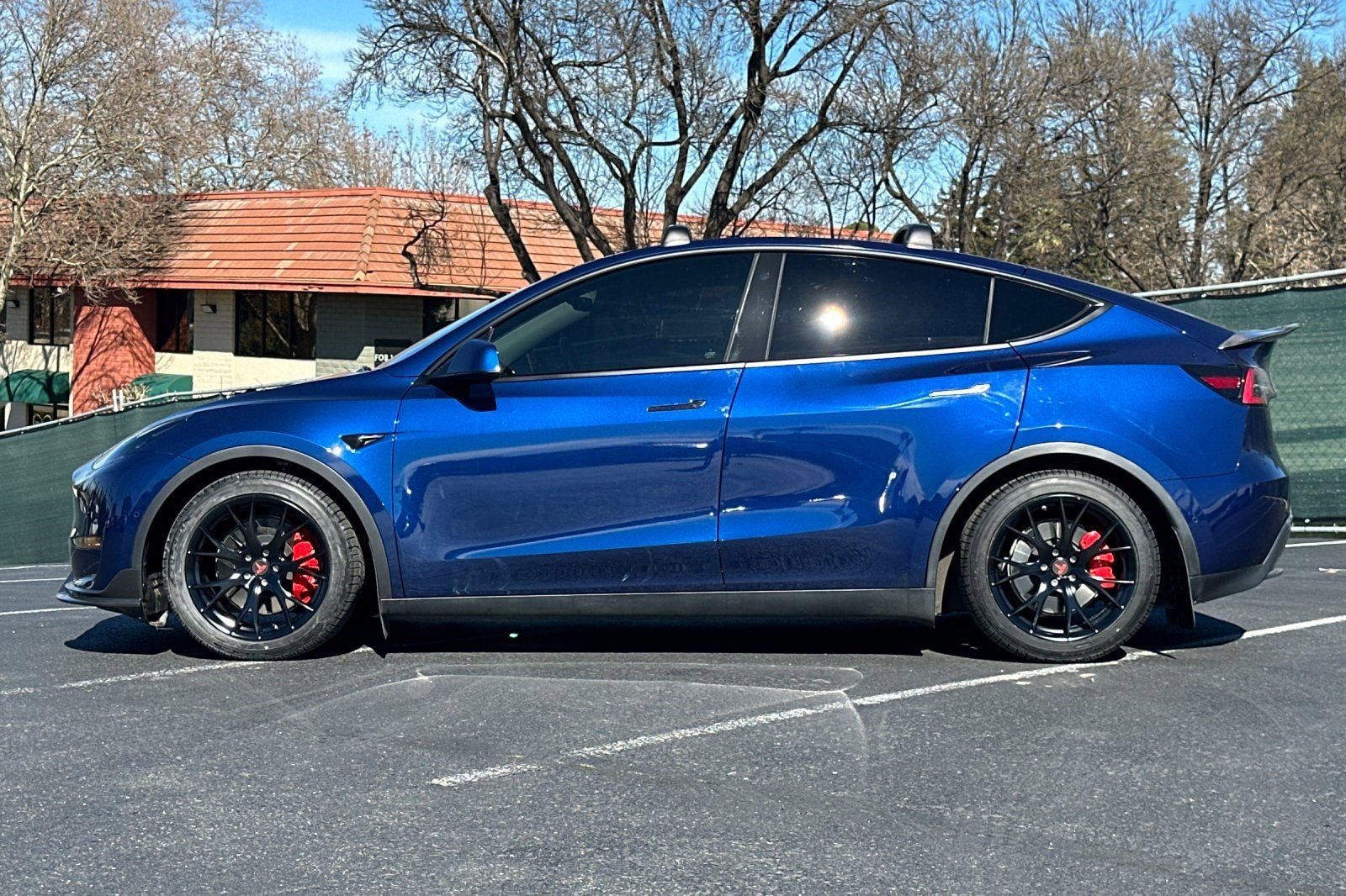 Used 2021 Tesla Model Y Performance with VIN 5YJYGDEF6MF140886 for sale in Kansas City