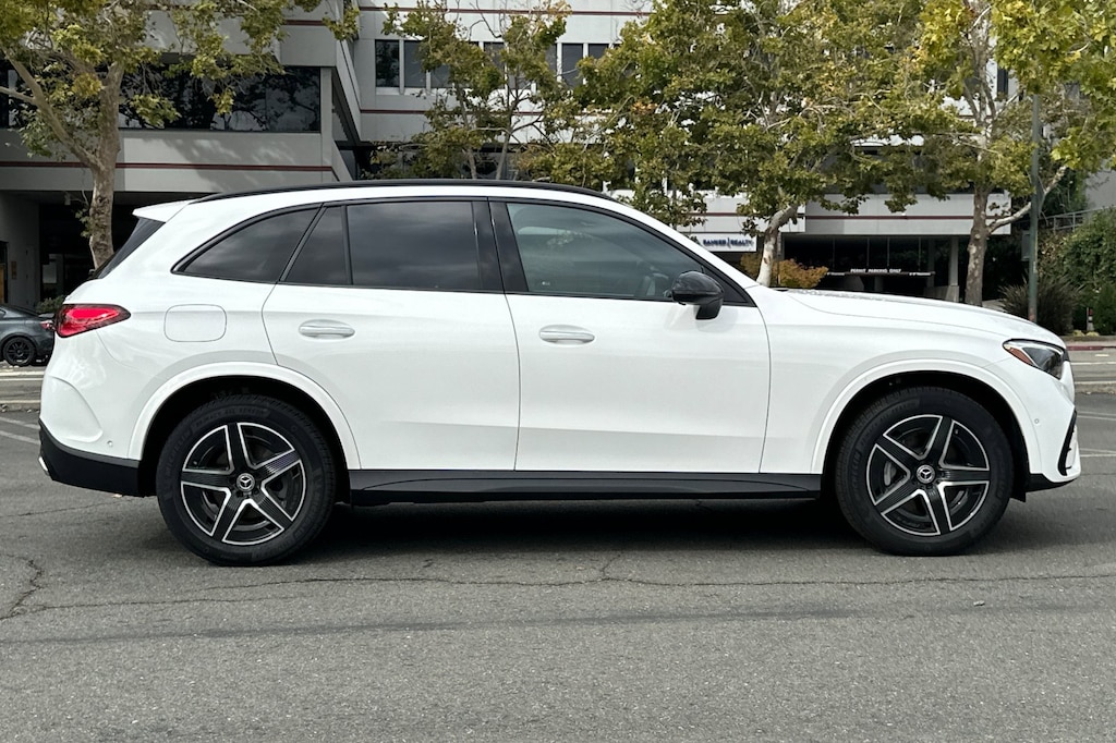 New 2025 Mercedes-Benz GLC 300 4MATIC SUV