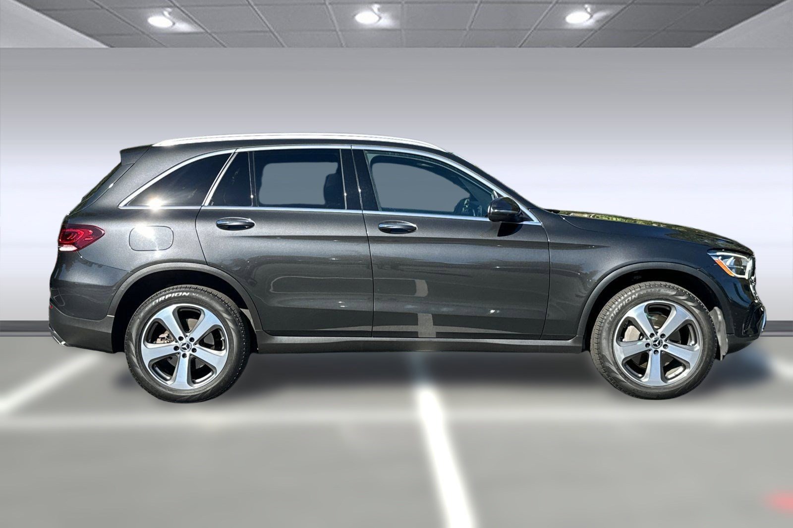 2020 Mercedes Benz GLC 300 4MATIC photo 2