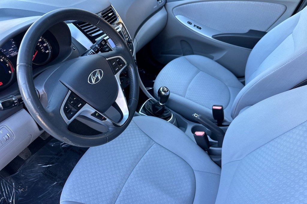 Used 2013 Hyundai Accent 5dr HB Man SE Hatchback