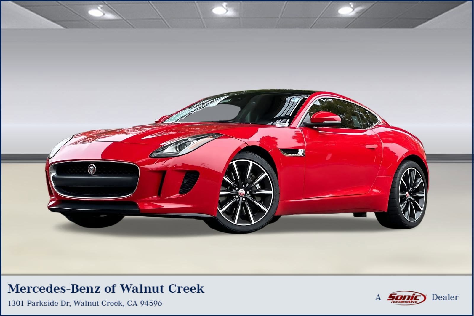 2015 Jaguar F-TYPE Base's photo
