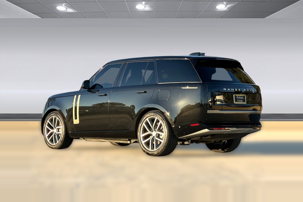 Used 2025 Land Rover Range Rover P550e SE SWB SUV