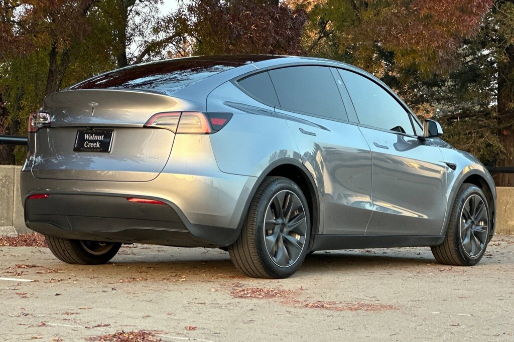 Used 2024 Tesla Model Y Long Range AWD SUV