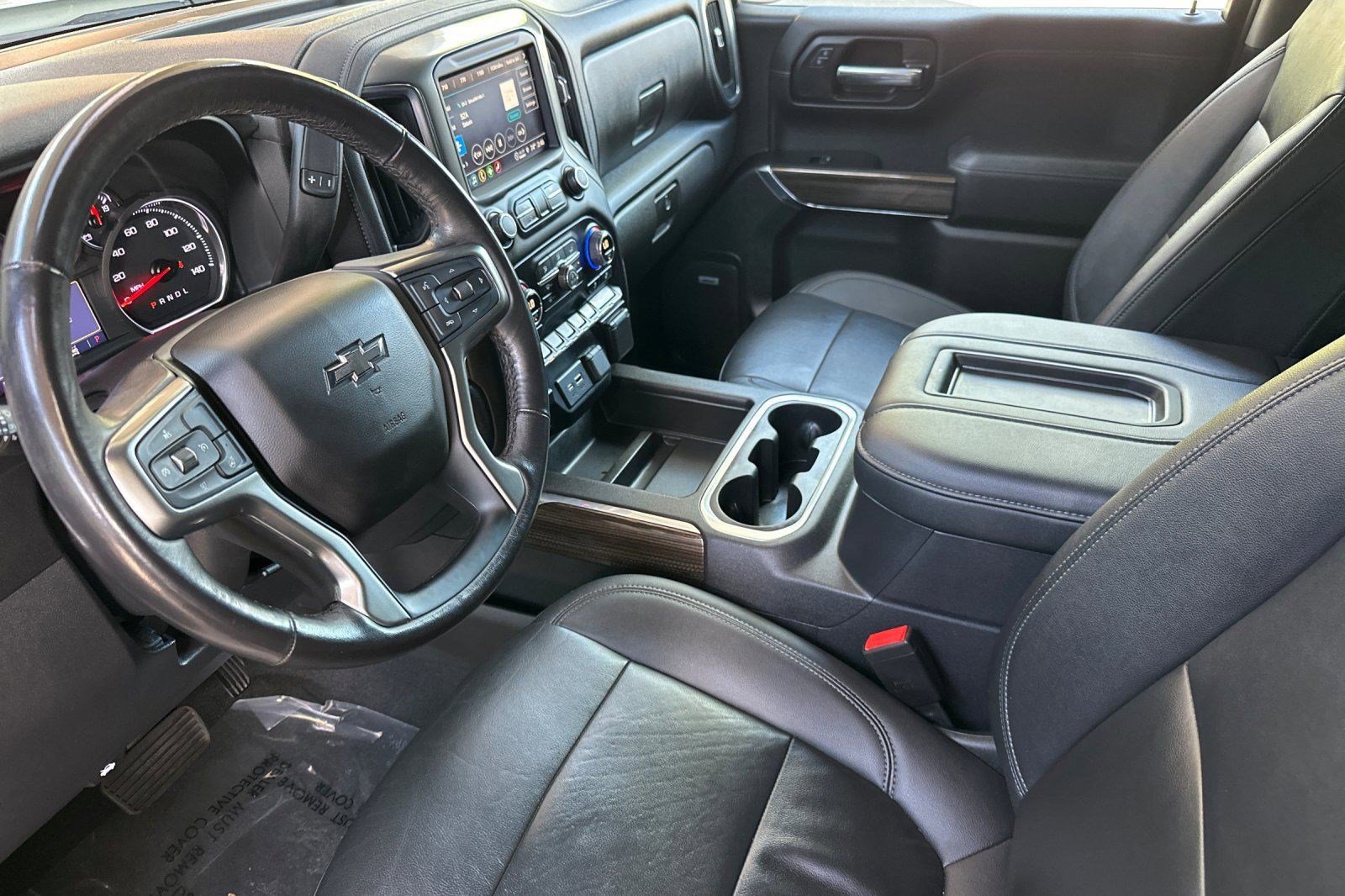 2021 Chevrolet Silverado 1500 RST photo 4