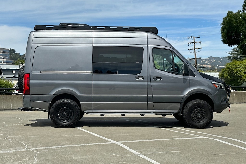 Used 2021 Mercedes-Benz Sprinter Crew Van 2500 Standard Roof V6 144" 4WD Van Crew Van