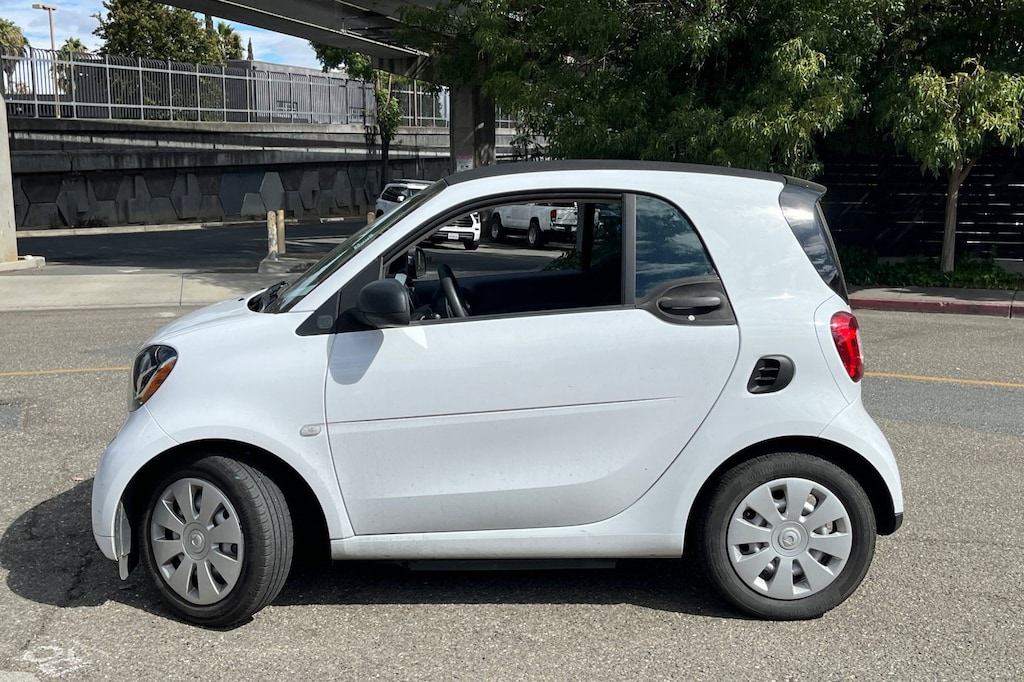 Used 2019 smart EQ Fortwo pure coupe Coupe