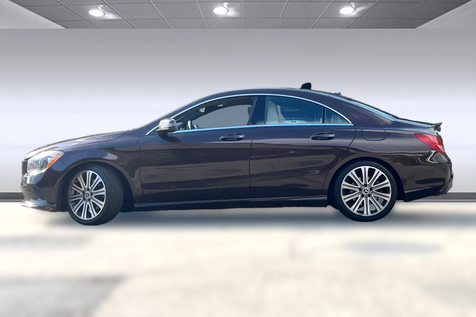 2019 Mercedes Benz CLA 250 photo 2