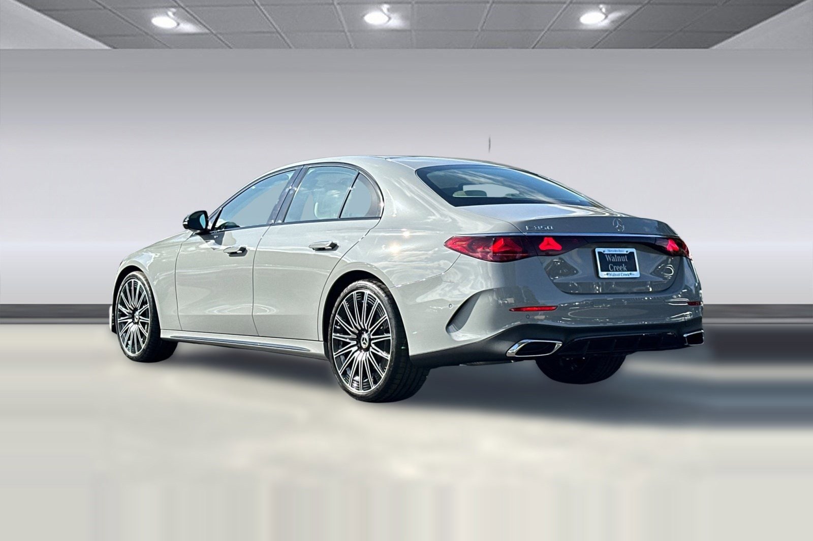 2026 Mercedes-Benz E-Class Coupe photo 2