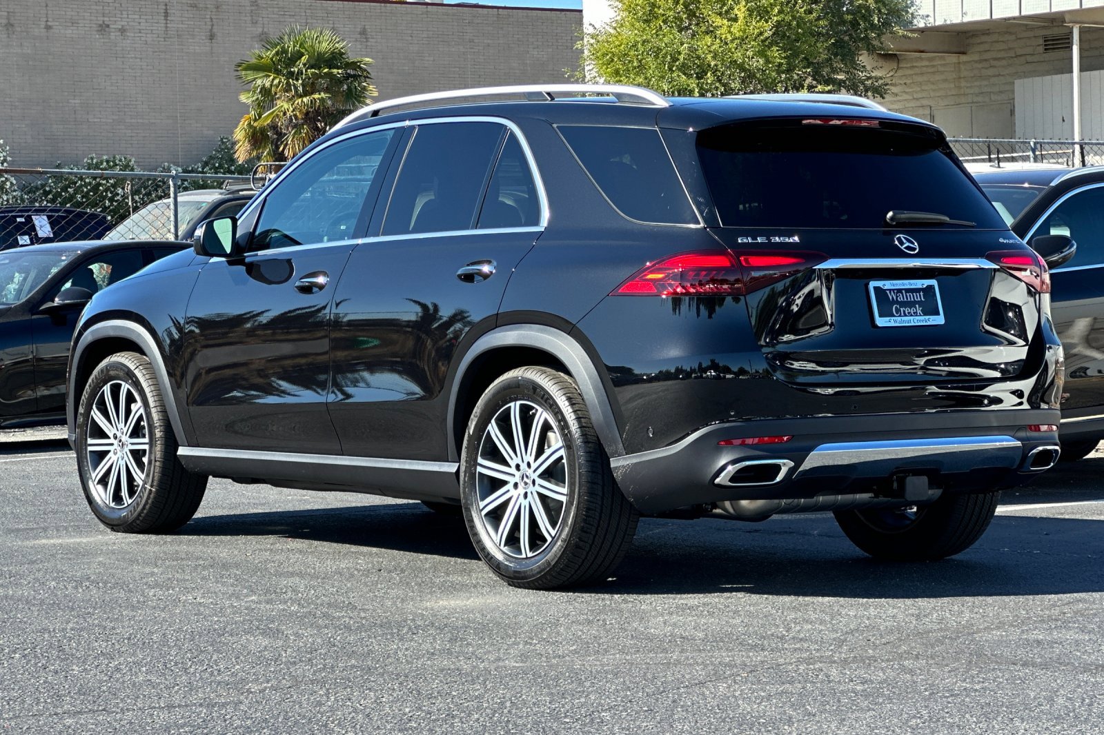 2026 Mercedes Benz GLE 350 4MATIC photo 3
