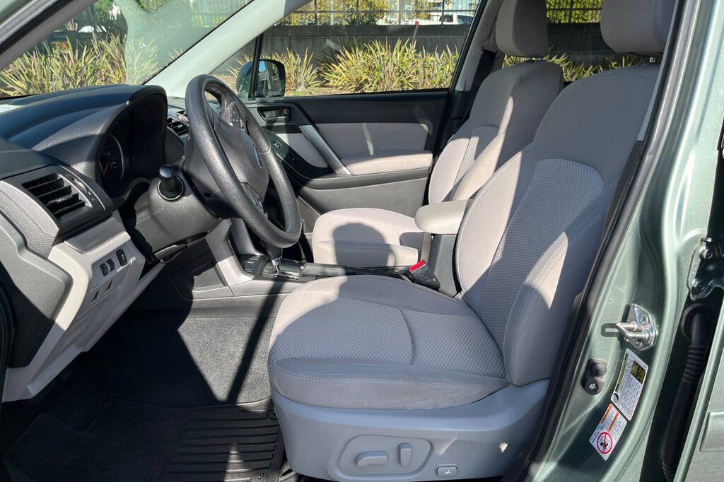 Used 2014 Subaru Forester 4dr Auto 2.5i Premium PZEV SUV