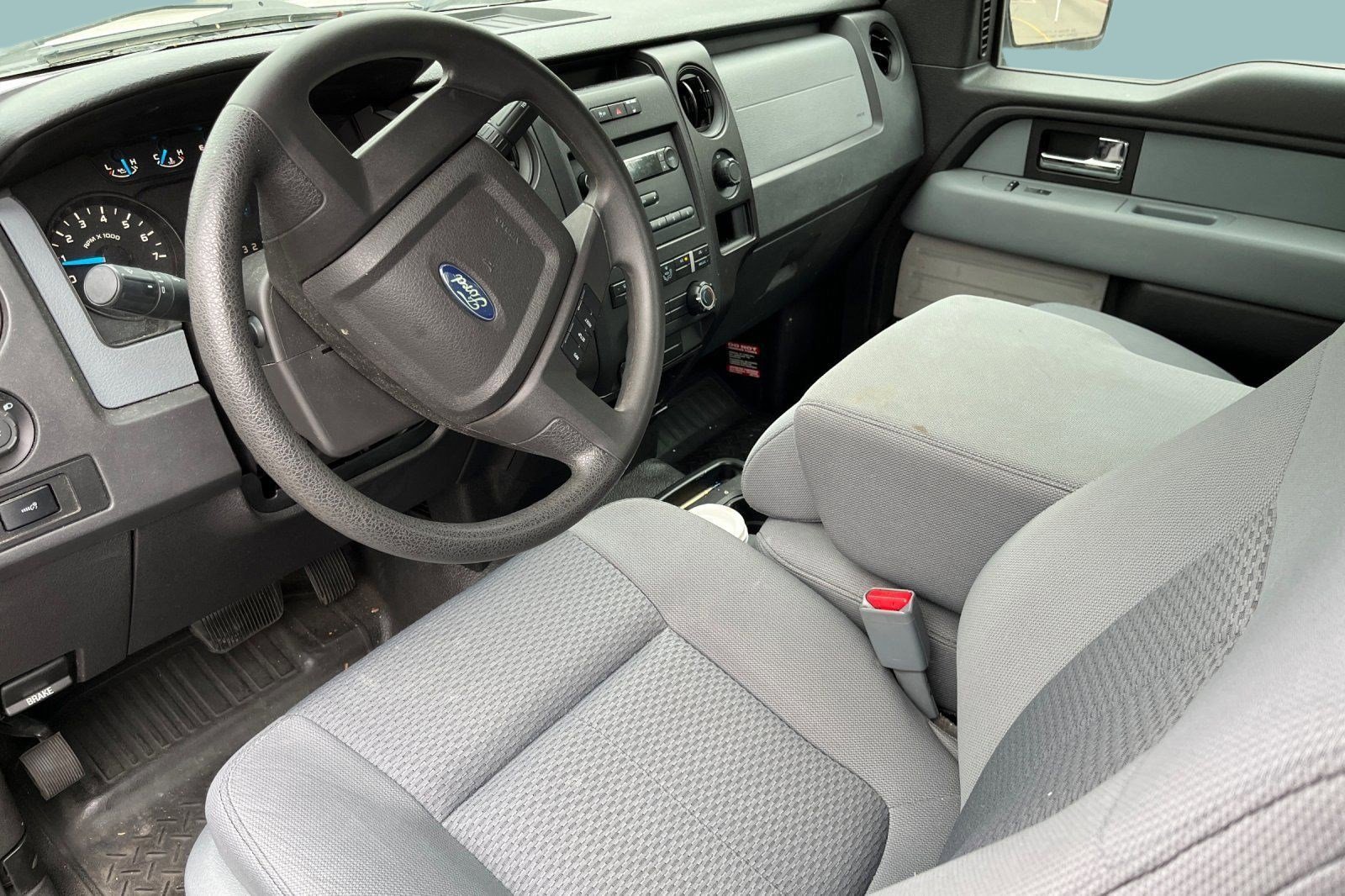 2013 Ford F-150 XL photo 3