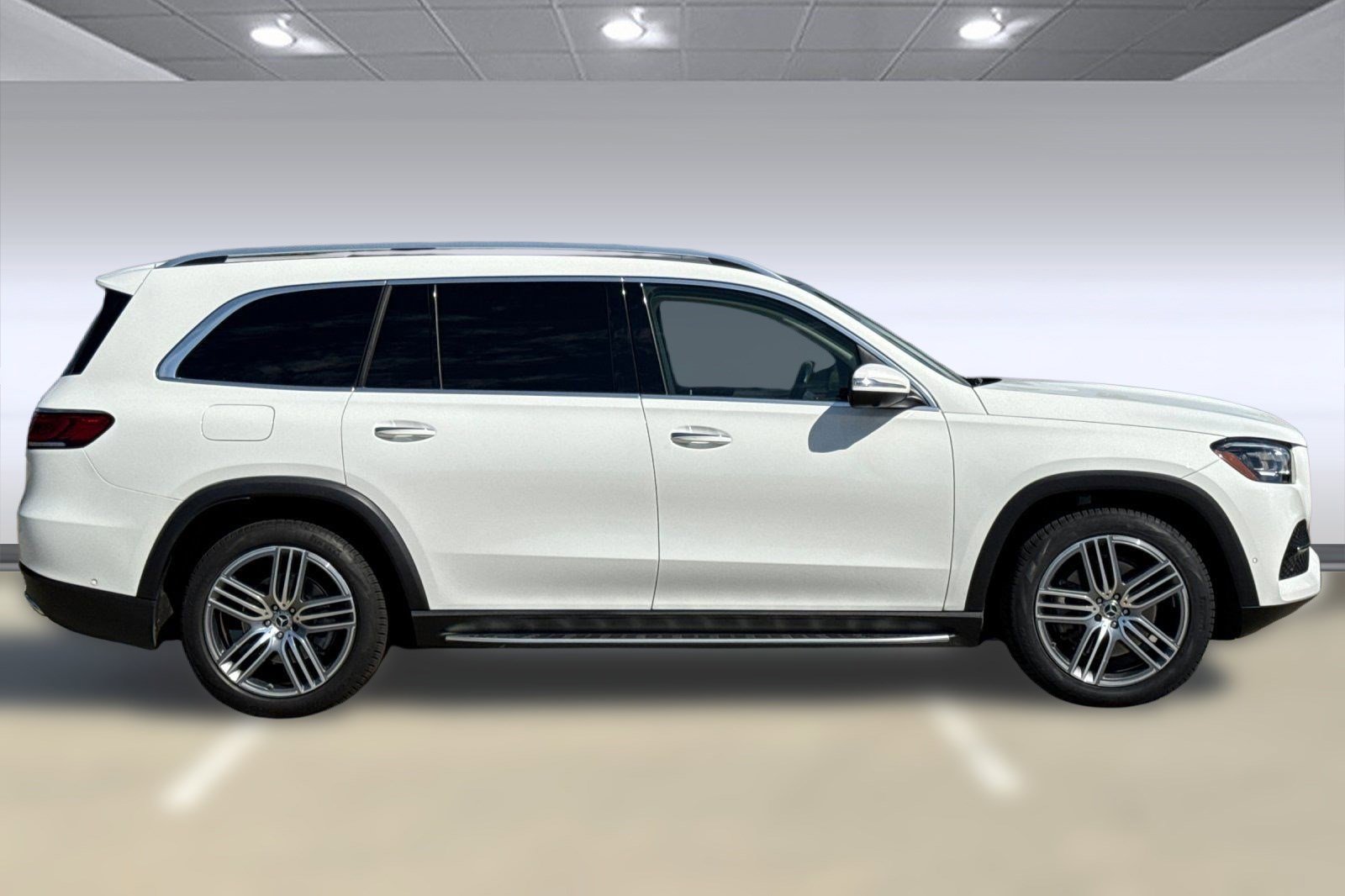 2021 Mercedes Benz GLS 450 4MATIC photo 2