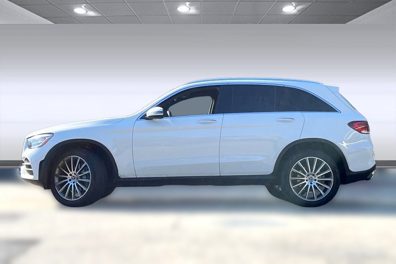 2020 Mercedes Benz GLC 300 4MATIC photo 2