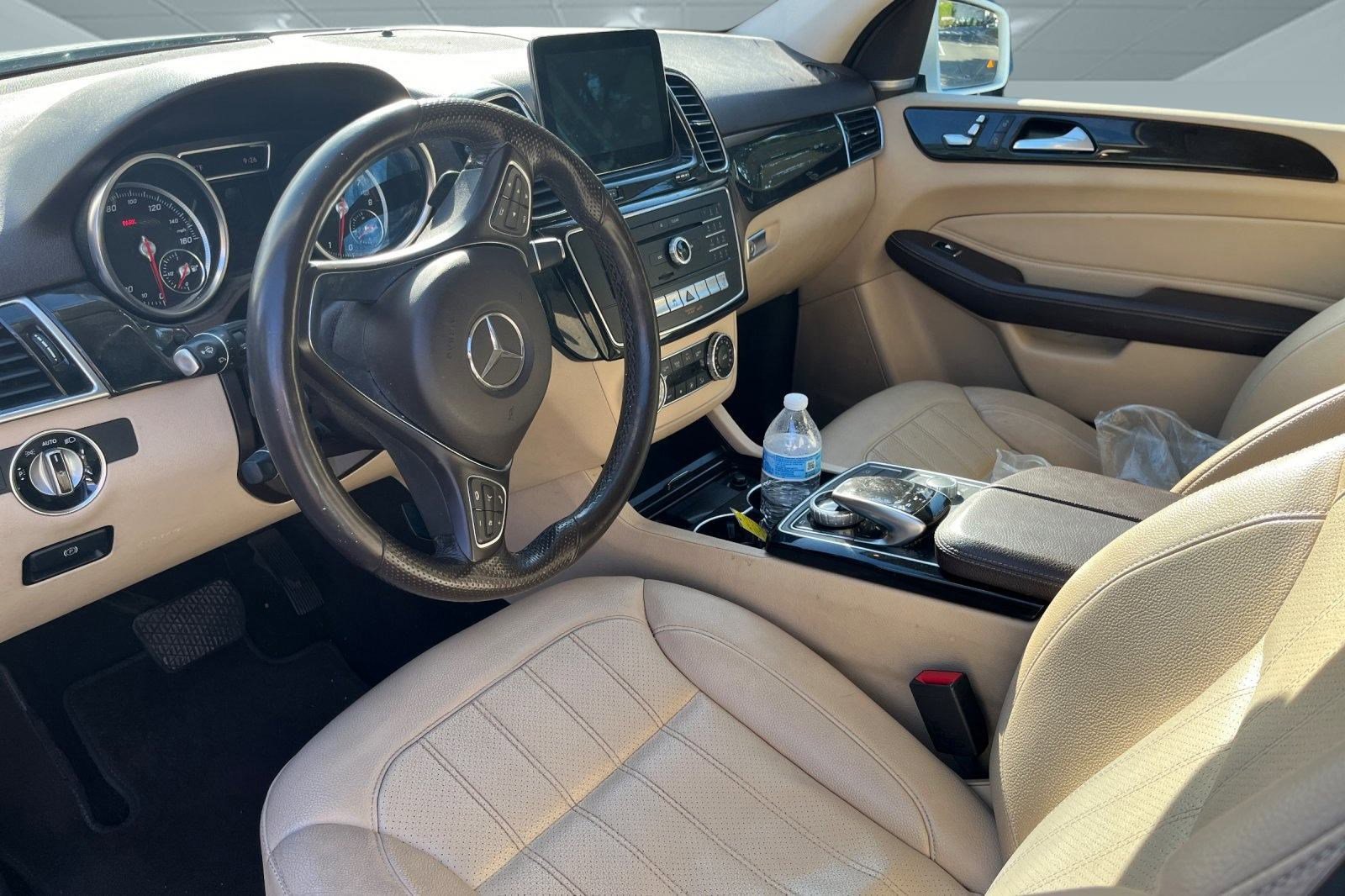 2018 Mercedes Benz GLE 350 4MATIC photo 3