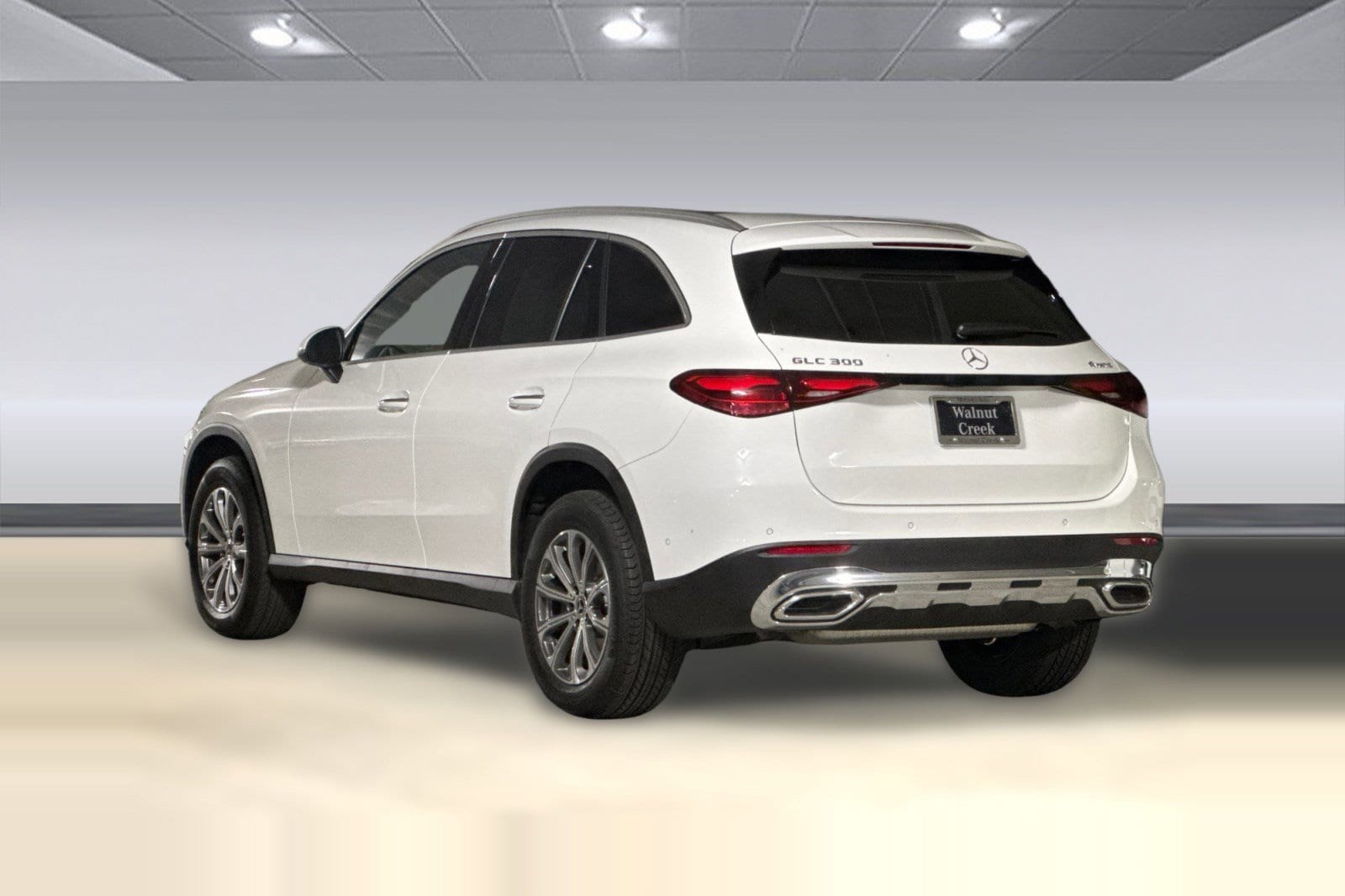 2026 Mercedes-Benz GLC 300 4MATIC SUV photo 2