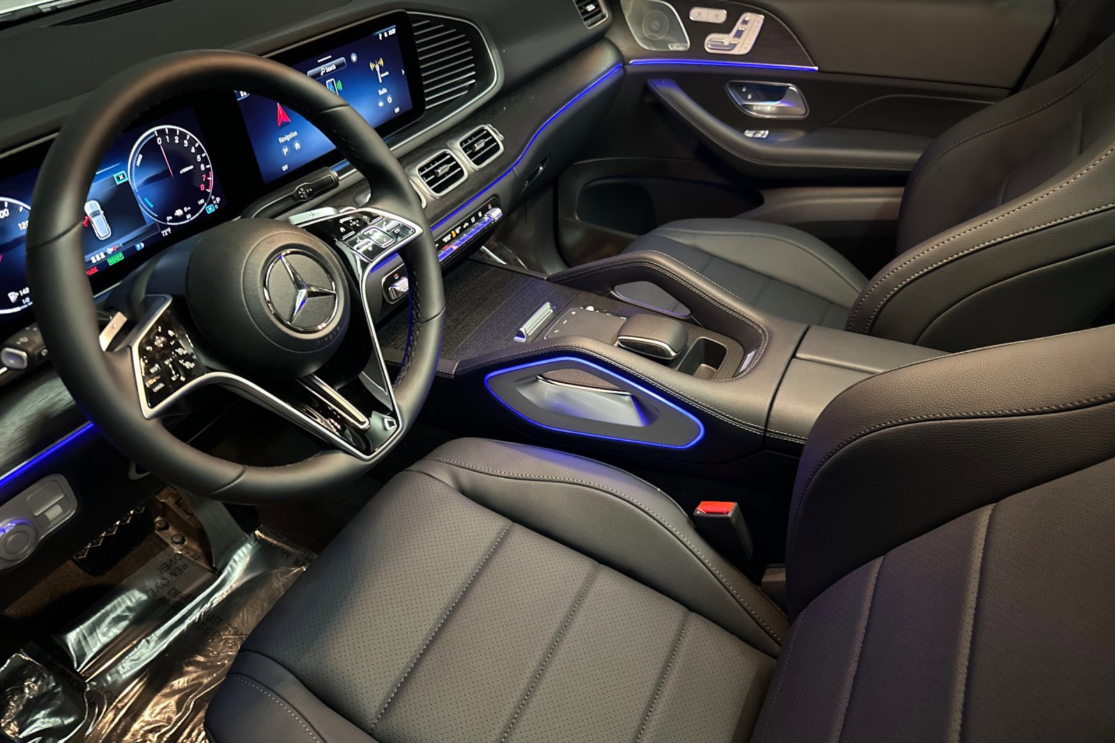 2026 Mercedes Benz GLE 450e 4MATIC photo 3