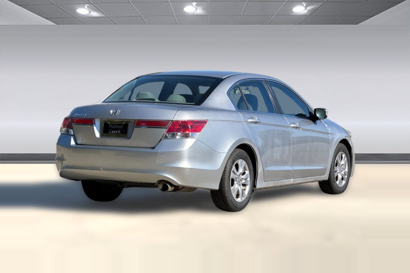 2011 Honda Accord Sdn 4dr I4 Auto LX-P photo 3