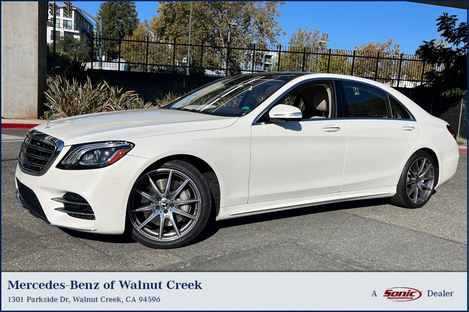  Mercedes-Benz S-Class
