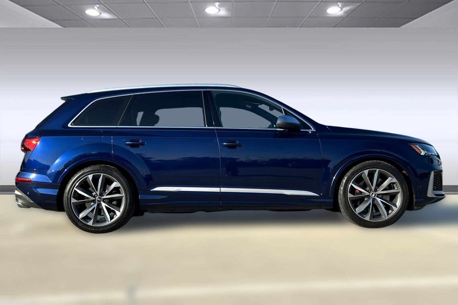 2022 Audi SQ7 Prestige photo 3