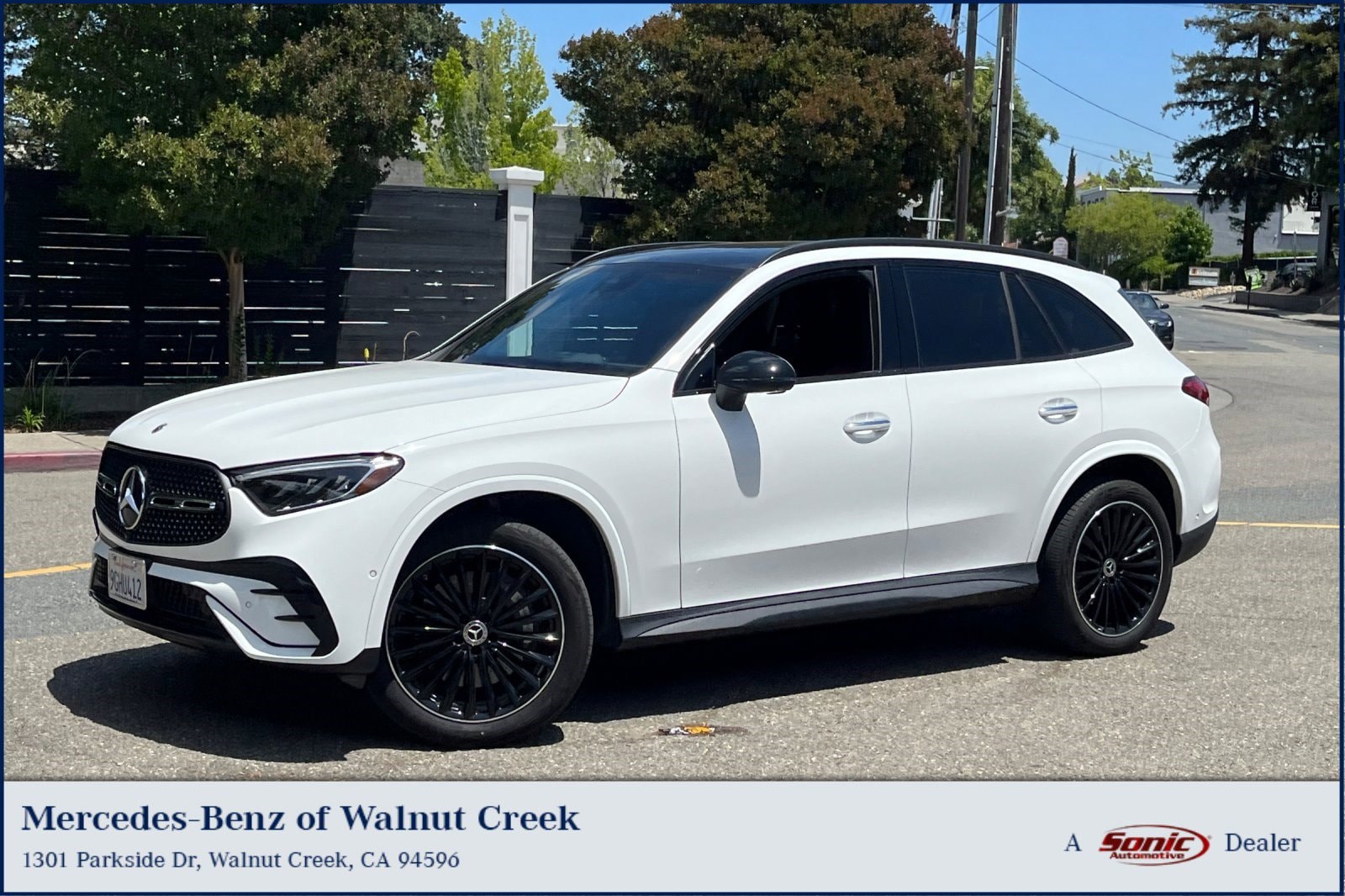 2023 Mercedes-Benz GLC GLC 300's photo