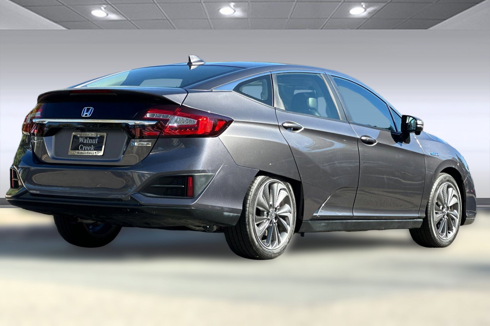 2018 Honda Clarity Plug-In Hybrid photo 3