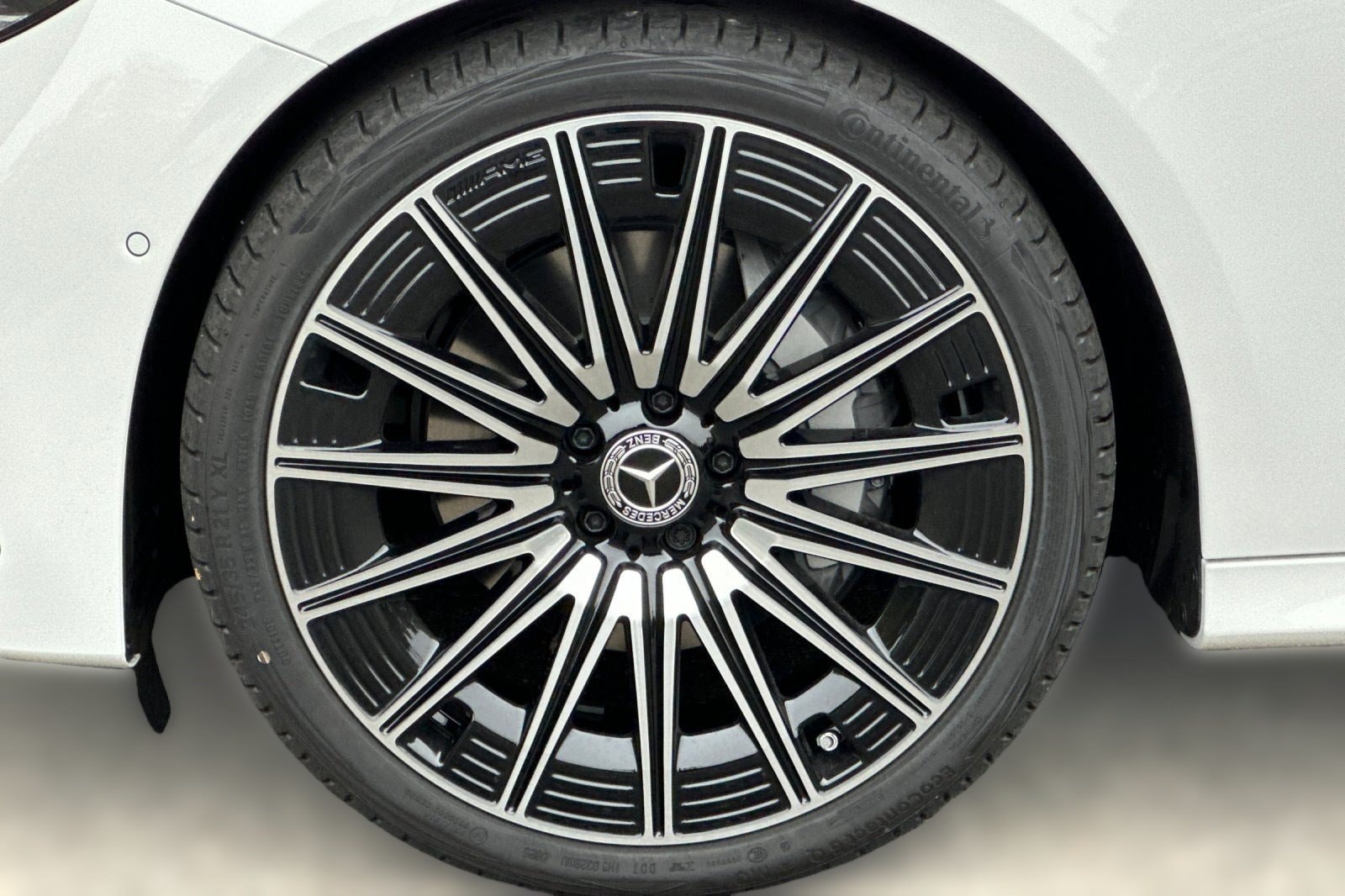 2026 Mercedes-Benz E-Class E350 - Photo 12