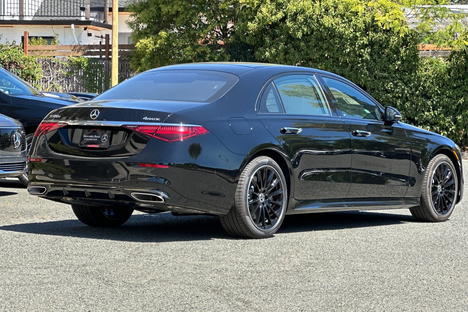 2025 Mercedes Benz S 580e 4MATIC photo 3