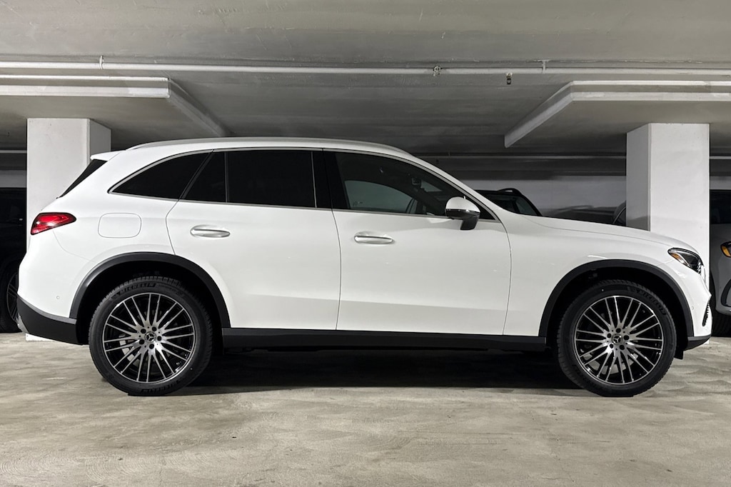 New 2026 Mercedes-Benz GLC 300 4MATIC SUV