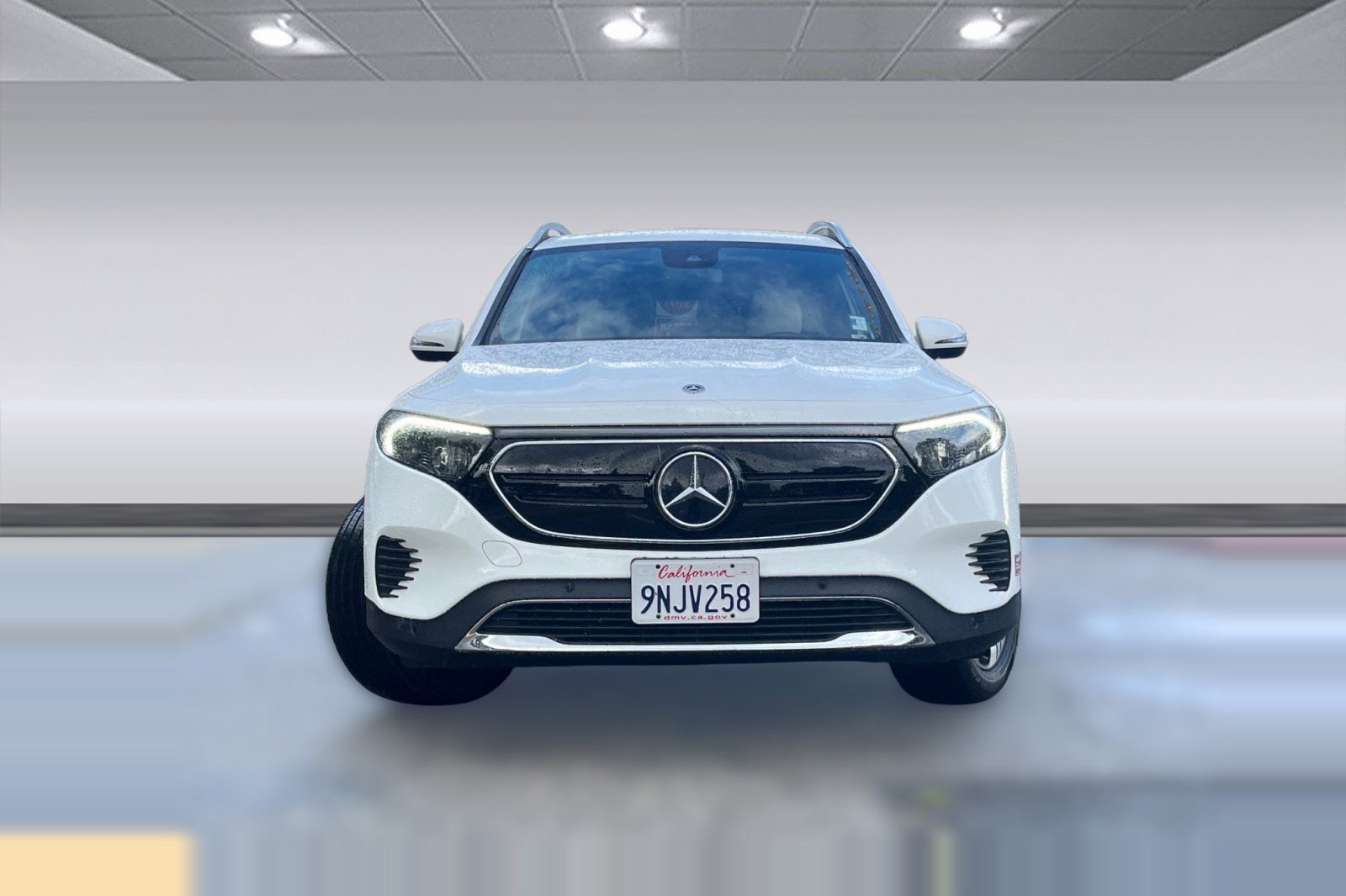 2023 Mercedes-Benz EQB 300 4MATIC SUV photo 4