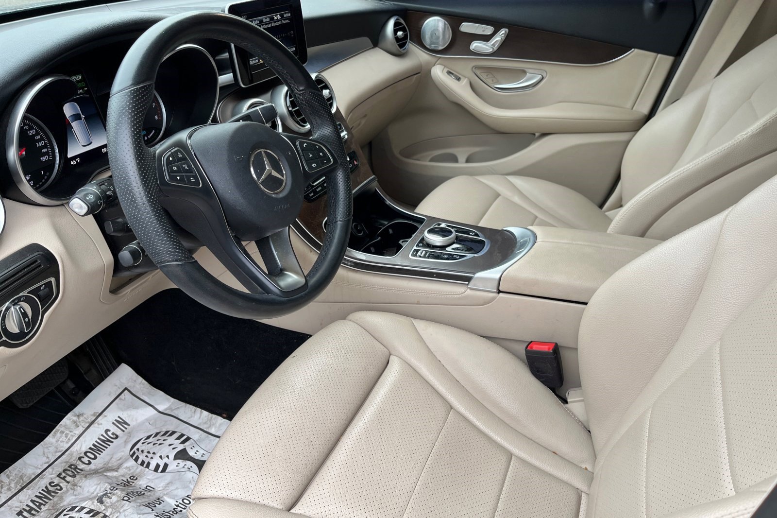 2019 Mercedes Benz GLC 350e 4MATIC photo 4