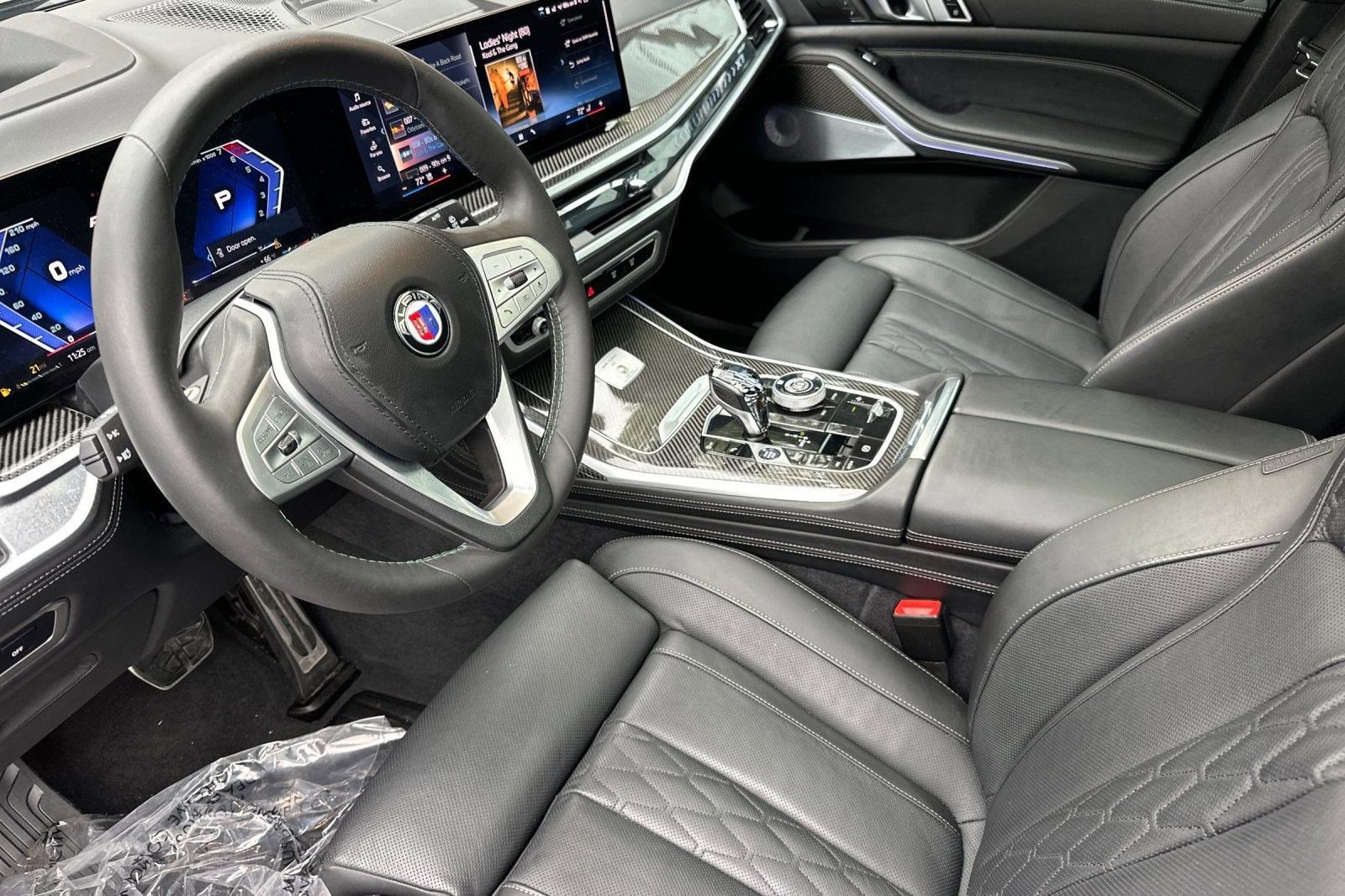 2025 Bmw X7 ALPINA XB7 photo 3