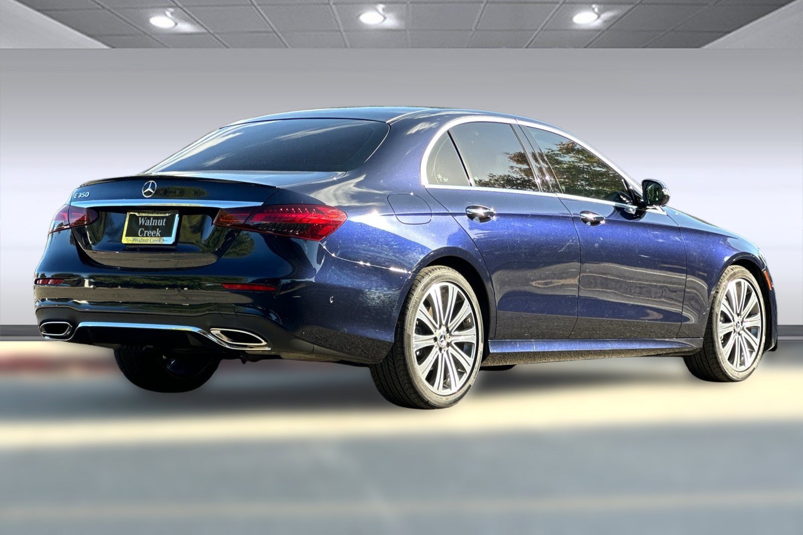 2022 Mercedes Benz E 350 Sedan photo 3