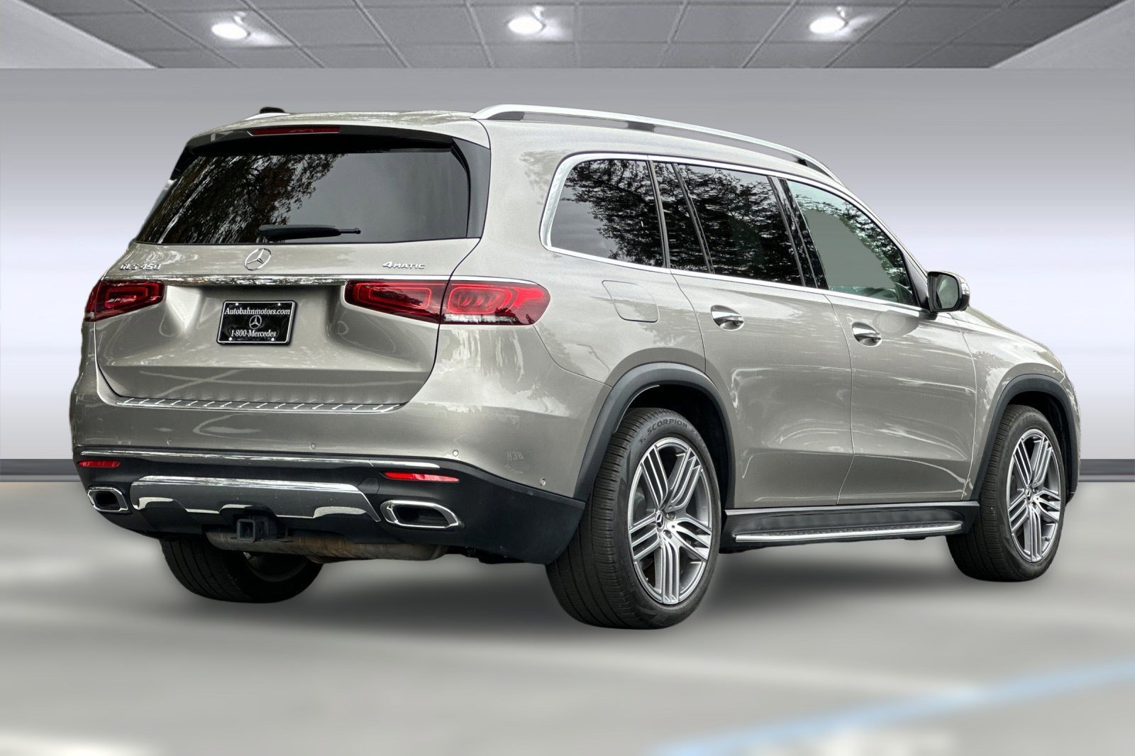 2022 Mercedes Benz GLS 450 4MATIC photo 3