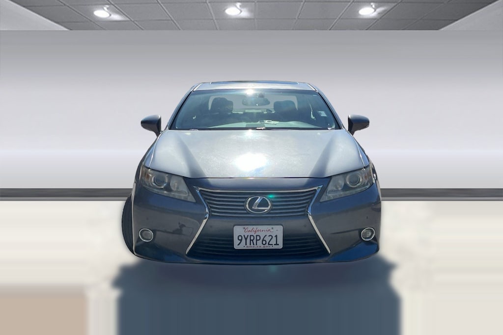 Used 2015 Lexus ES 300h 4dr Sdn Hybrid Sedan