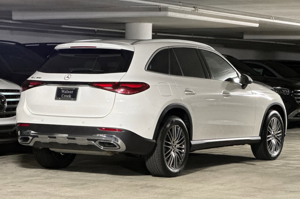 New 2026 Mercedes-Benz GLC 300  SUV