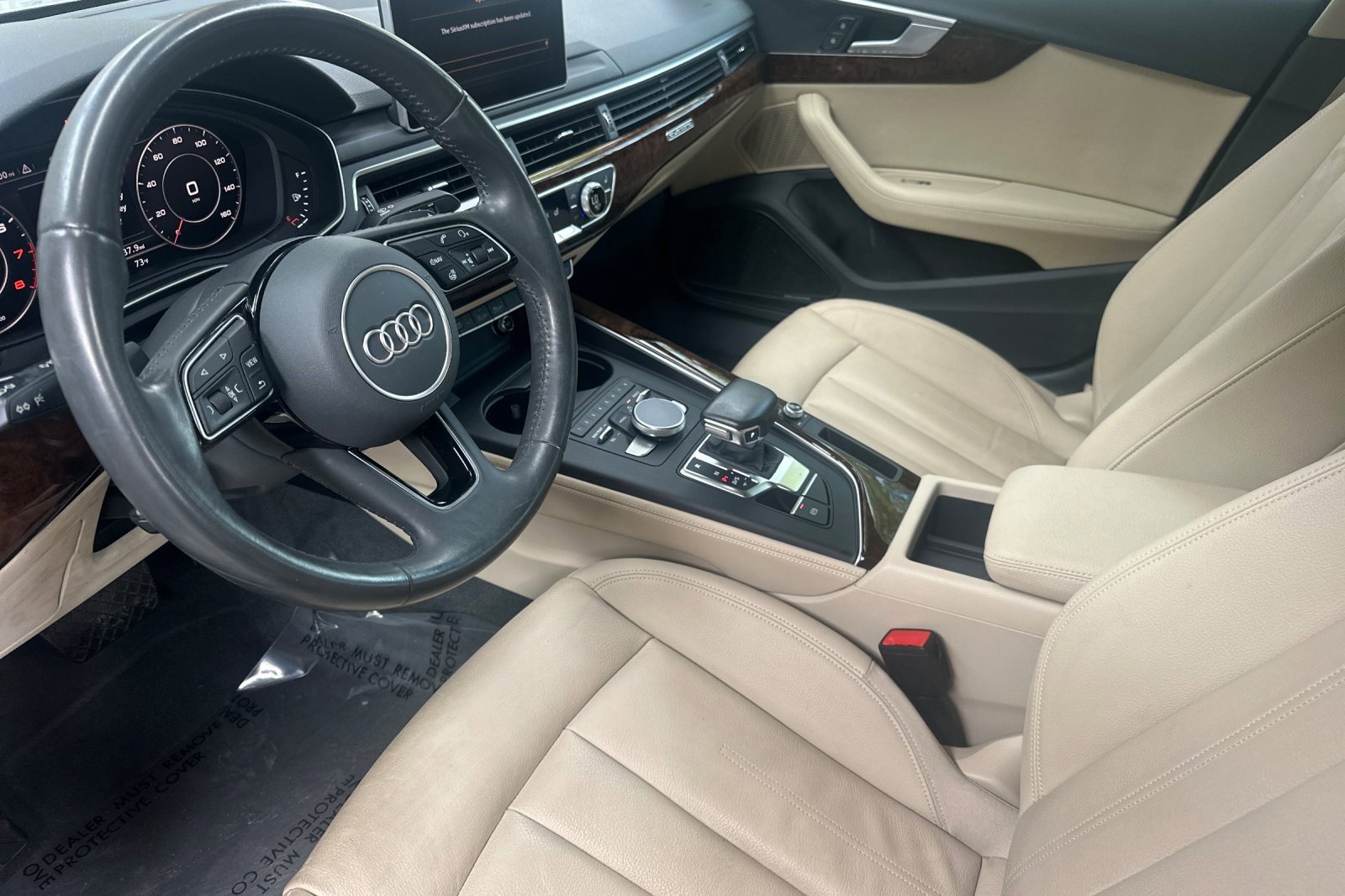 2019 Audi A4 Premium Plus 45 TFSI Quattro photo 4