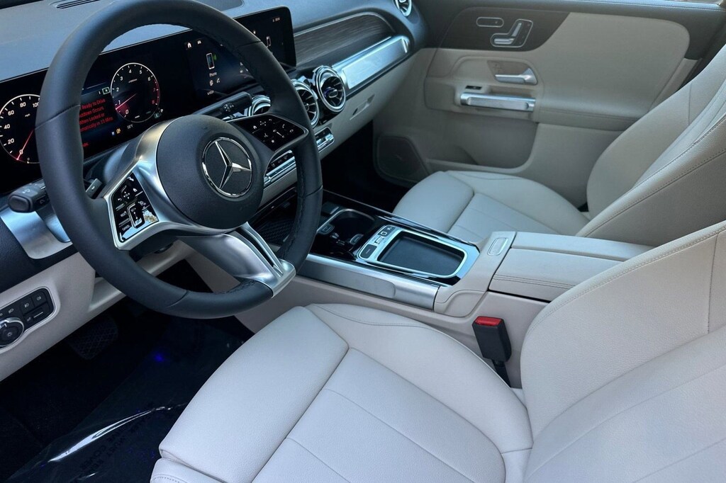 New 2026 Mercedes-Benz GLB 250 SUV