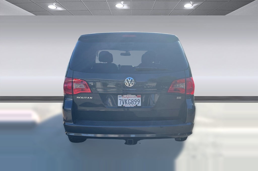 Used 2012 Volkswagen Routan 4dr Wgn SE Van Passenger Van