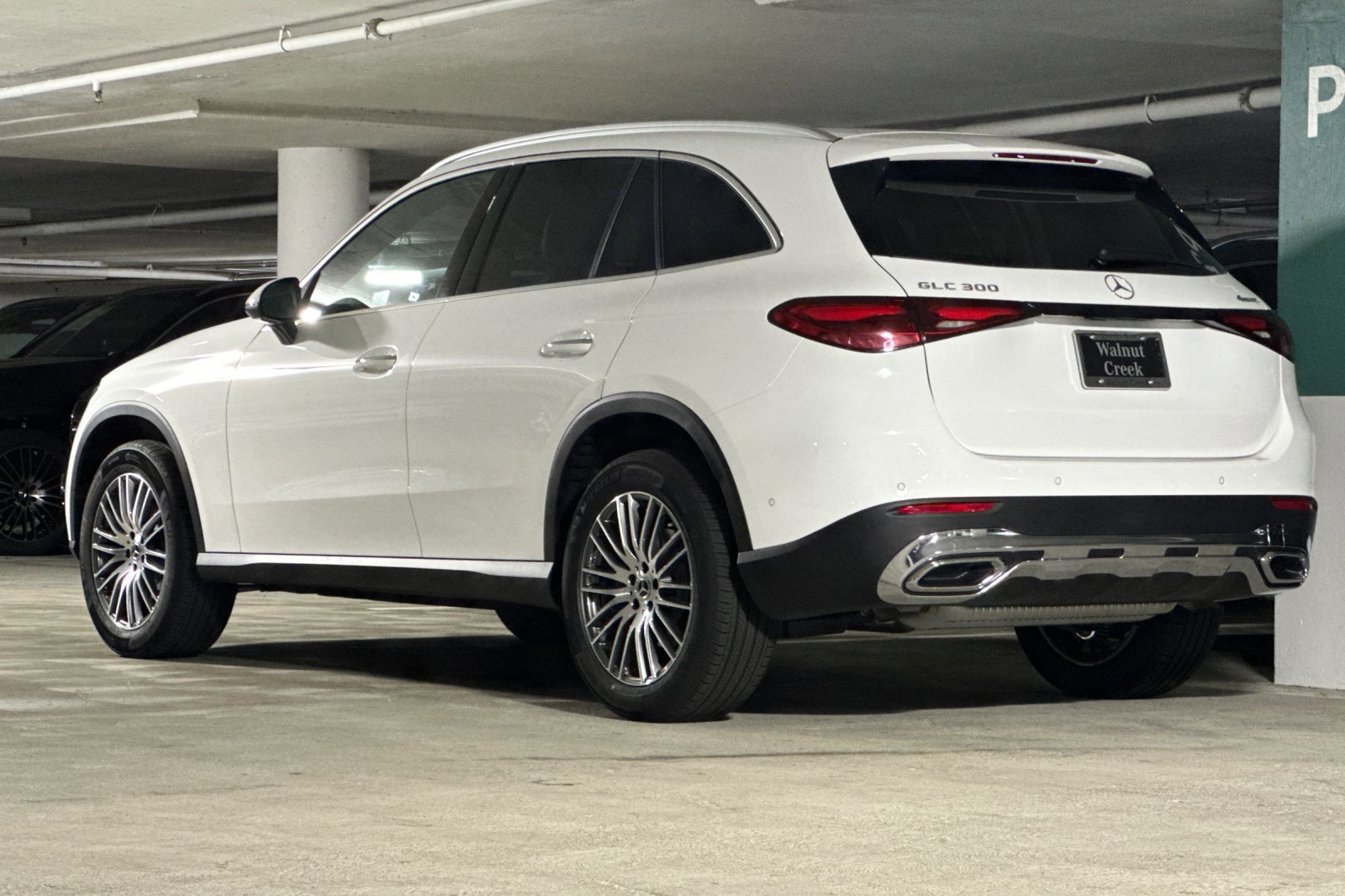 2026 Mercedes Benz GLC 300 4MATIC photo 2