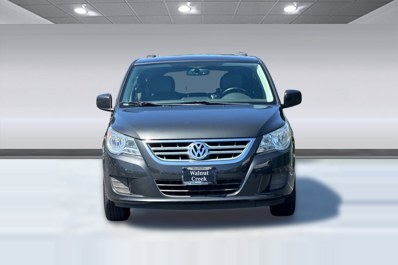 2012 Volkswagen Routan 4dr Wgn SE photo 4